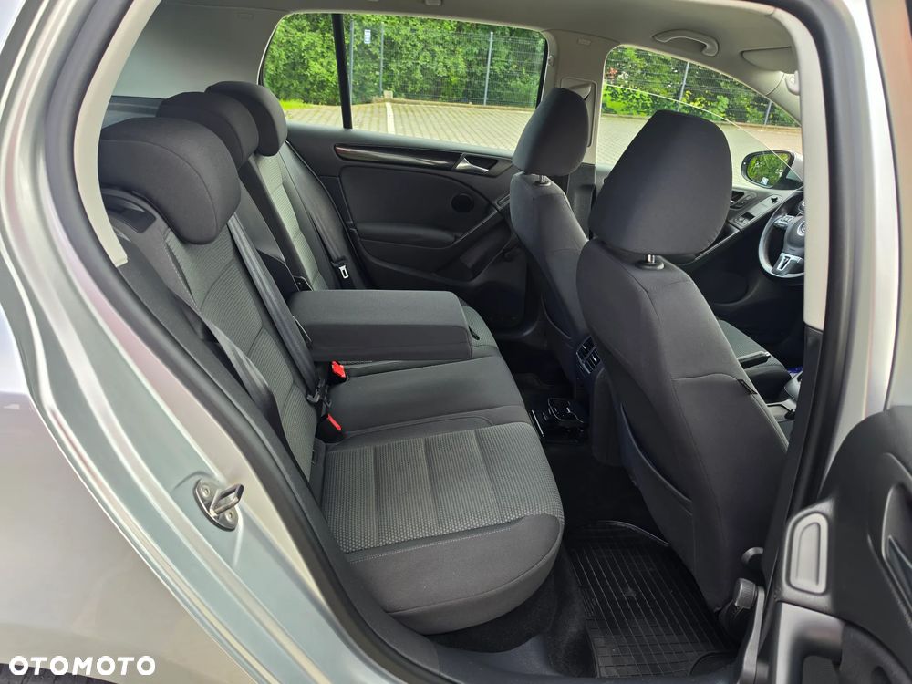 Volkswagen Golf - 30