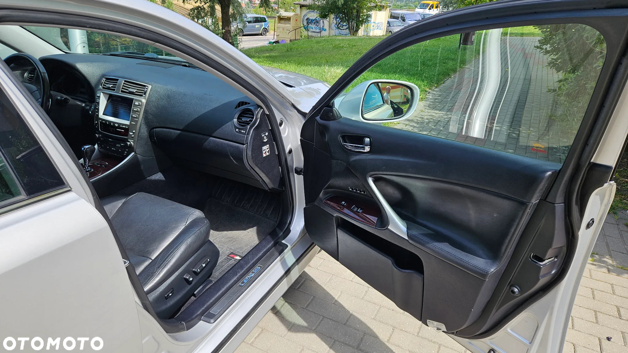 Lexus IS 250 Prestige - 25