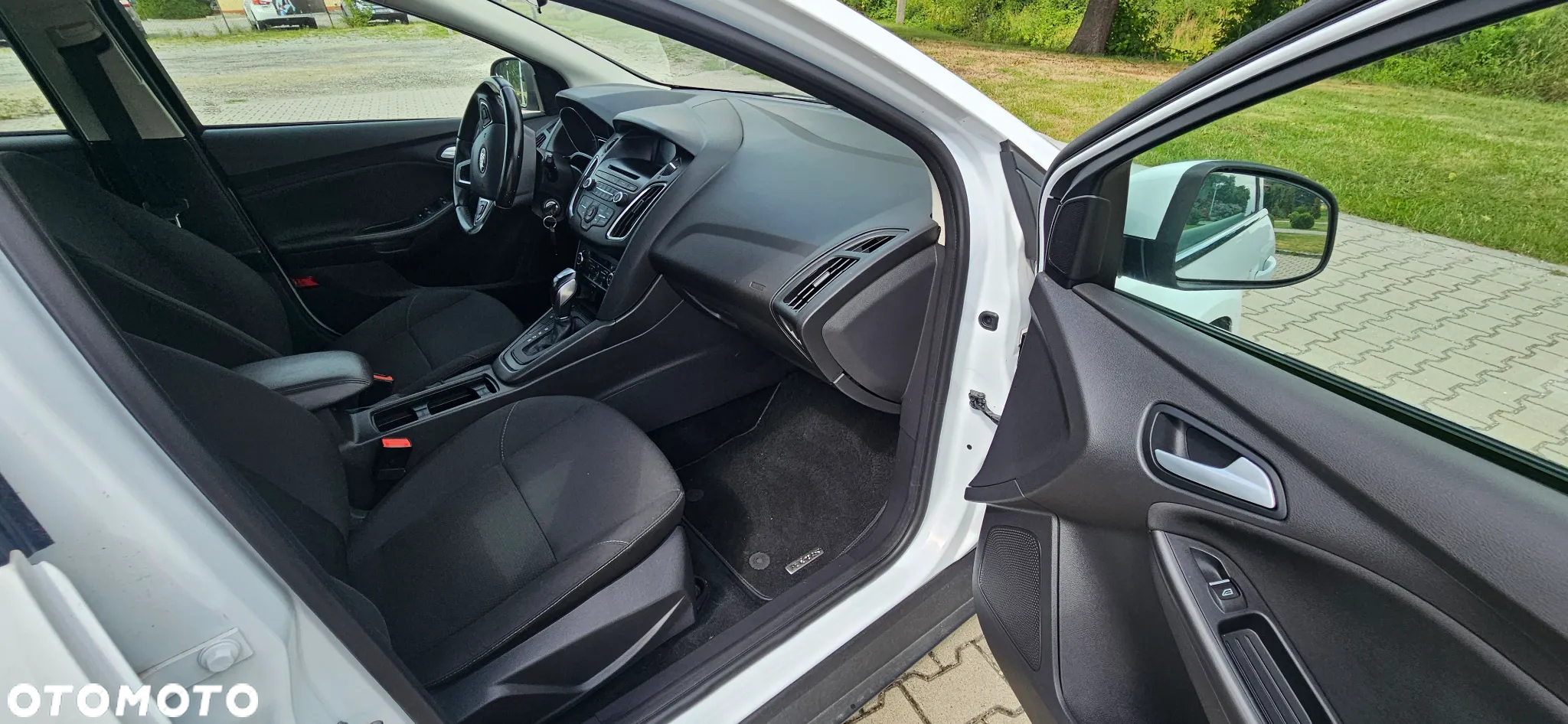 Ford Focus 1.0 EcoBoost Active - 12