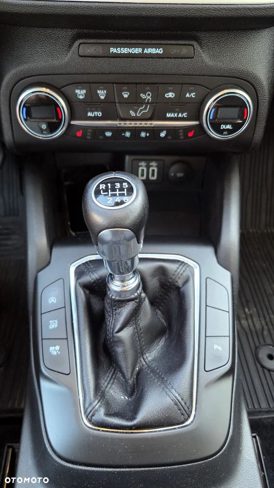Ford Focus 1.5 EcoBlue SCR Titanium - 12