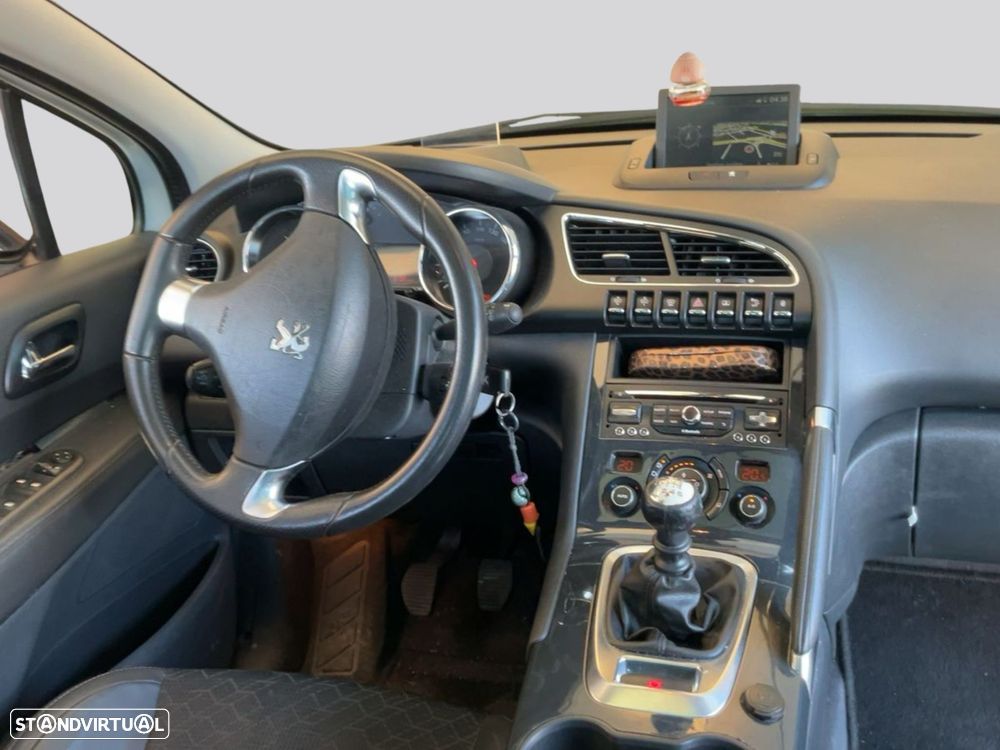 Peugeot 3008 1.2 PureTech Allure - 3