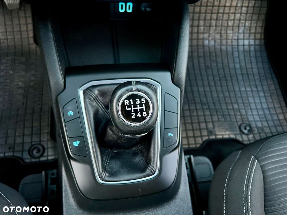 Ford Kuga 1.5 EcoBoost FWD Titanium X - 30