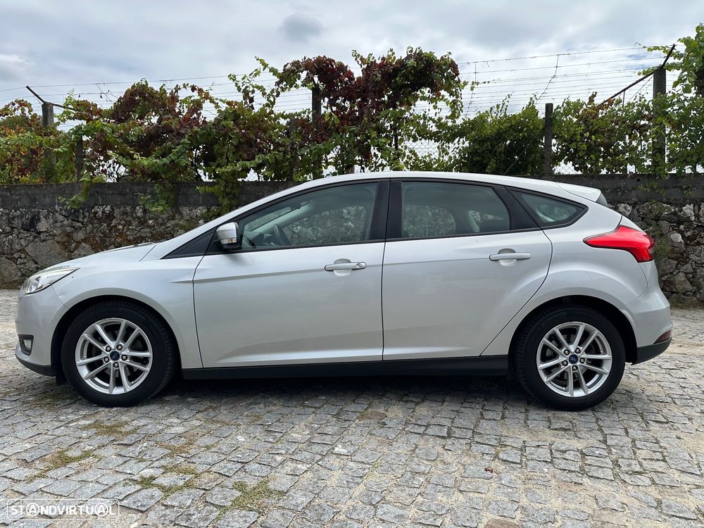 Ford Focus 1.5 TDCi ST-Line - 23