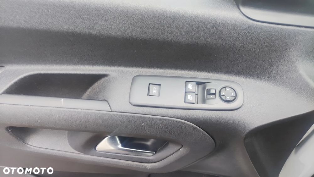 Opel Combo Life - 14