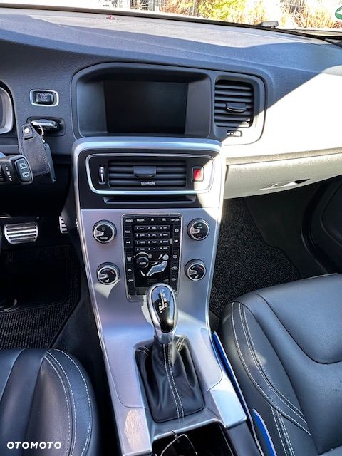 Volvo V60 D4 Geartronic Summum - 9