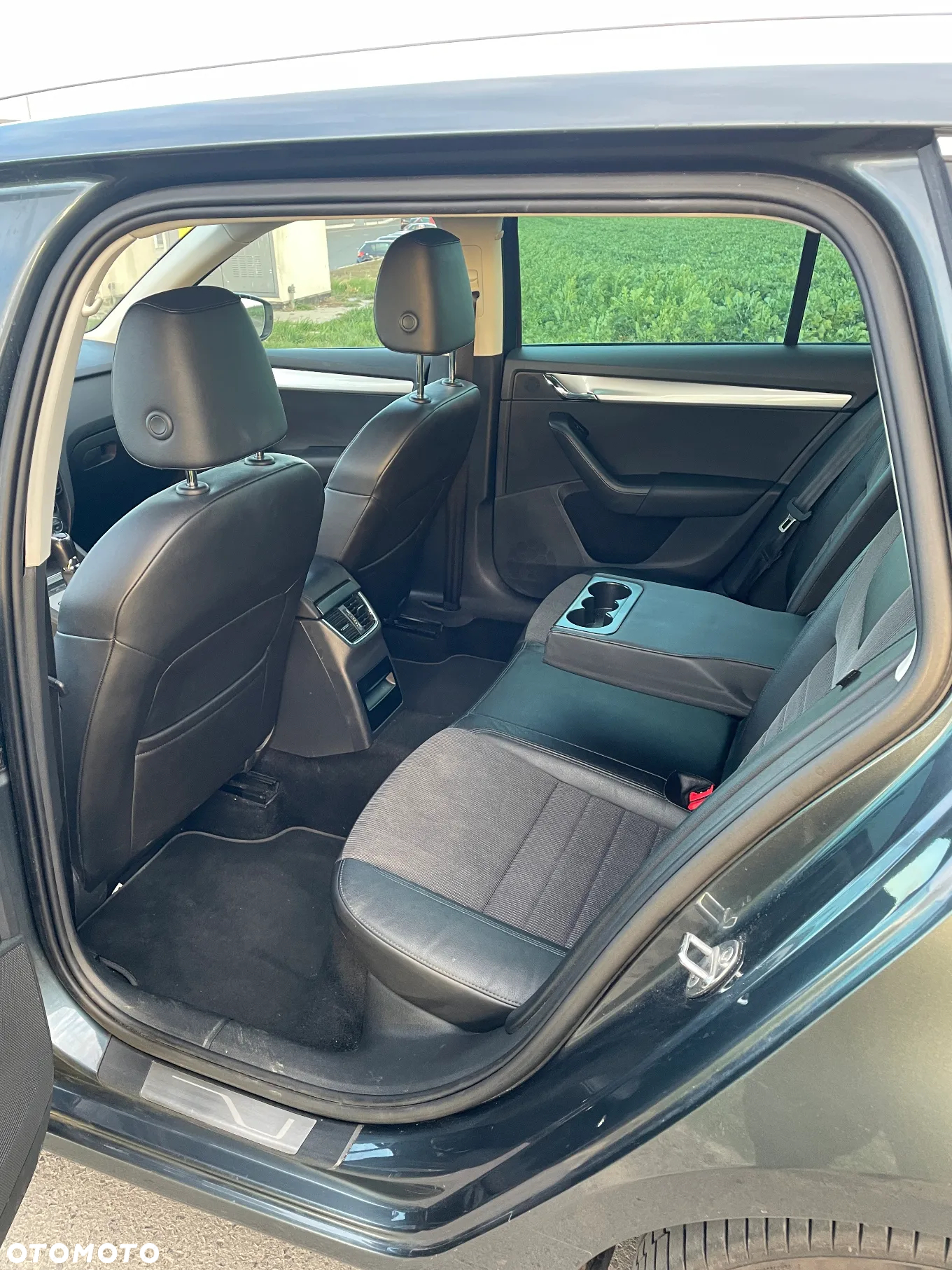 Skoda Octavia Combi 2.0 TDI Green tec DSG Elegance - 27