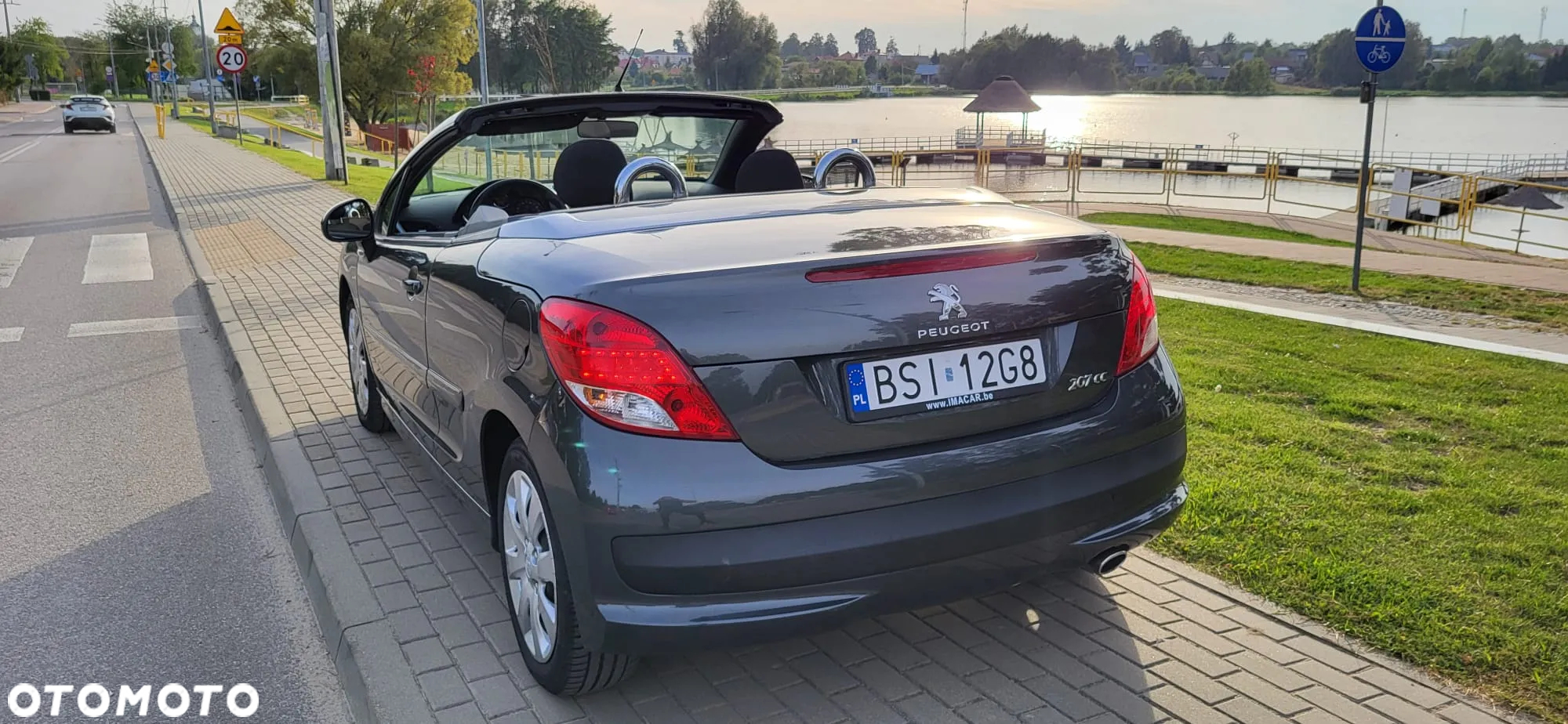 Peugeot 207 - 12