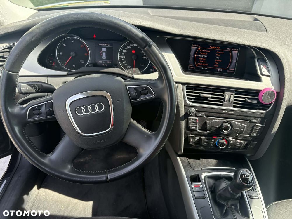 Audi A4 Avant - 9