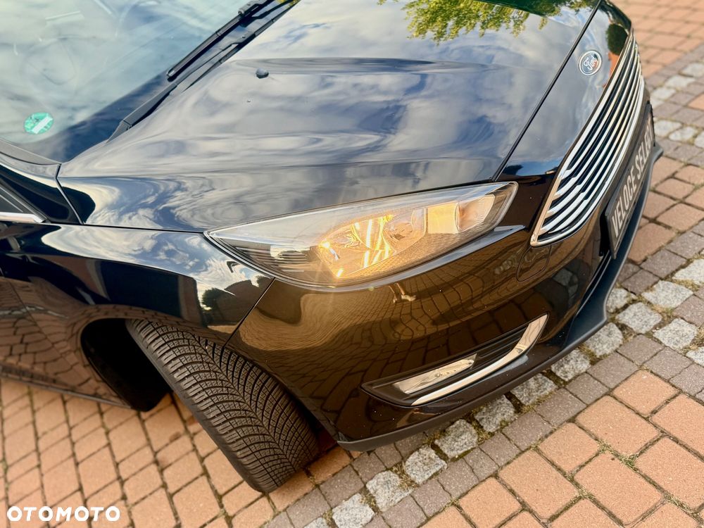 Ford Focus 2.0 TDCi Titanium ASS - 11