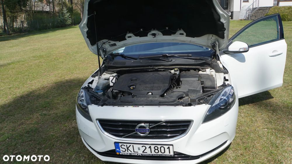 Volvo V40 D2 Powershift Momentum - 16