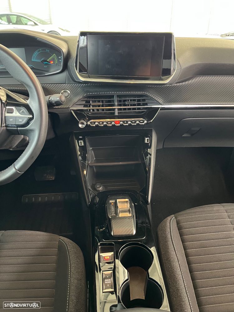 Peugeot e-2008 Style - 8