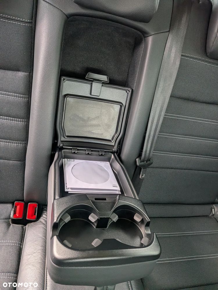 Ford Mondeo 1.6 Eco Boost Start-Stopp Champions Edition - 28