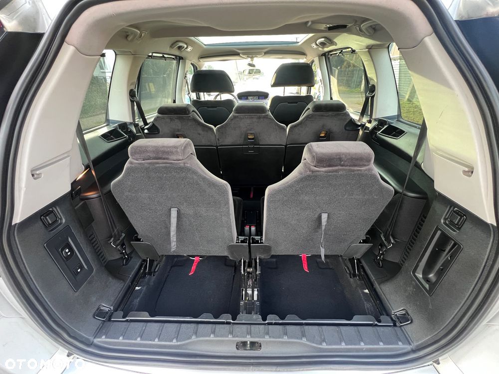 Citroën C4 Picasso 2.0 HDi FAP EGS6 Exclusive - 11