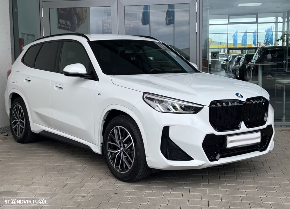 BMW iX1 xDrive30 M Sport Pack