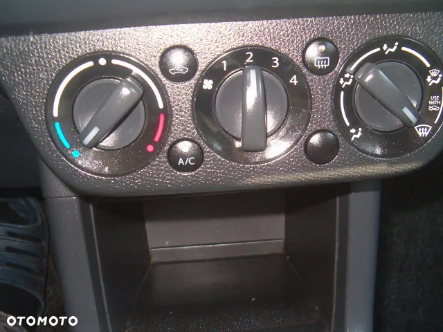 Suzuki Swift - 11