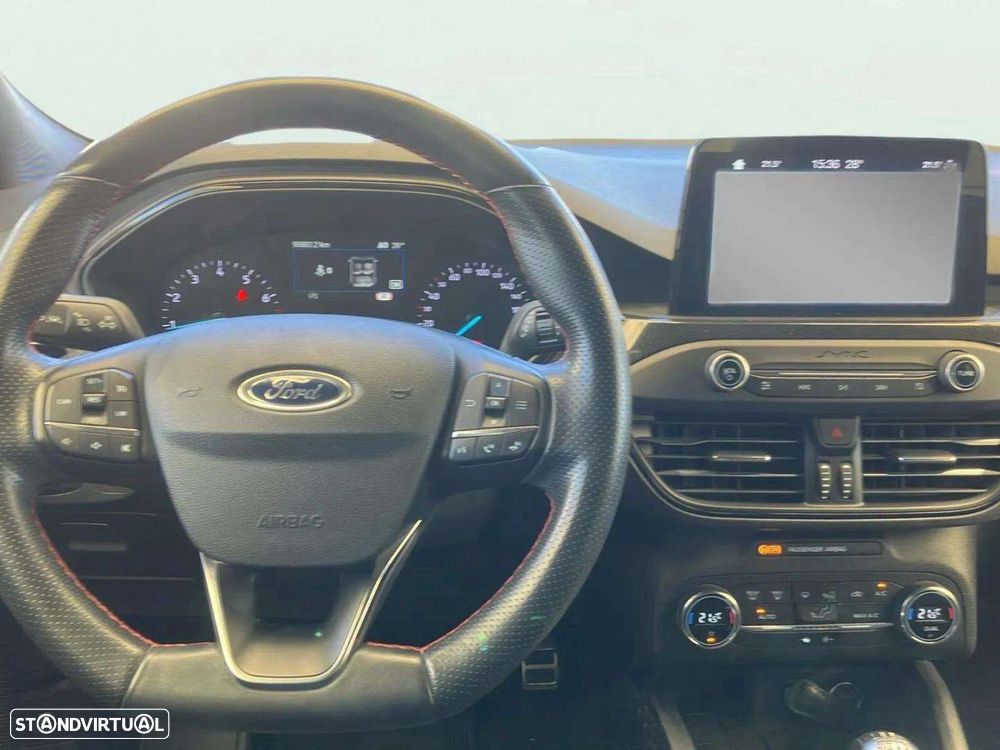 Ford Focus 1.0 EcoBoost MHEV ST-Line - 10