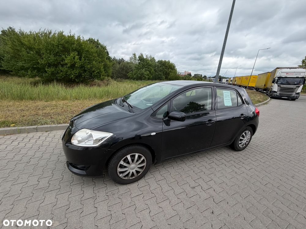 Toyota Auris - 1