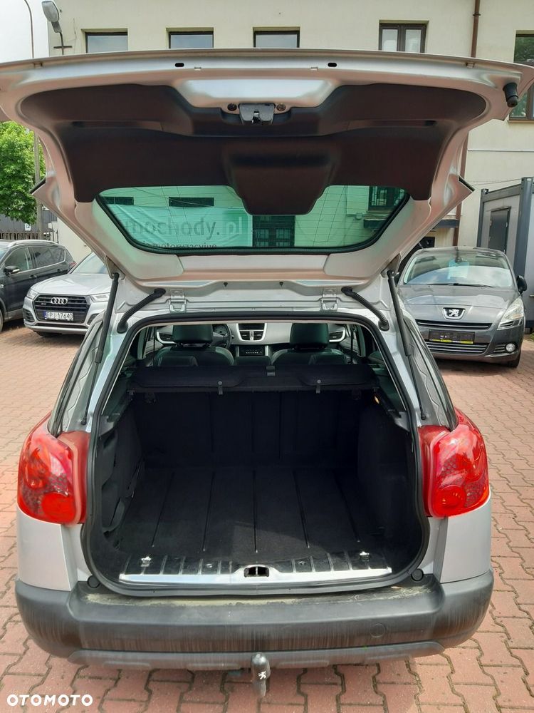 Peugeot 207 - 18