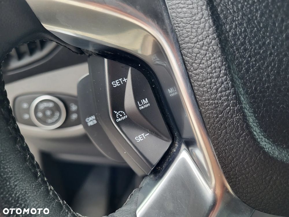 Ford Transit Connect - 13