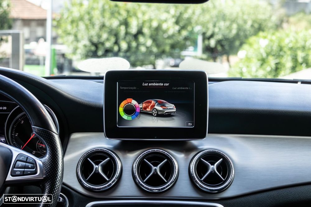 Mercedes-Benz CLA 180 d AMG Line - 36