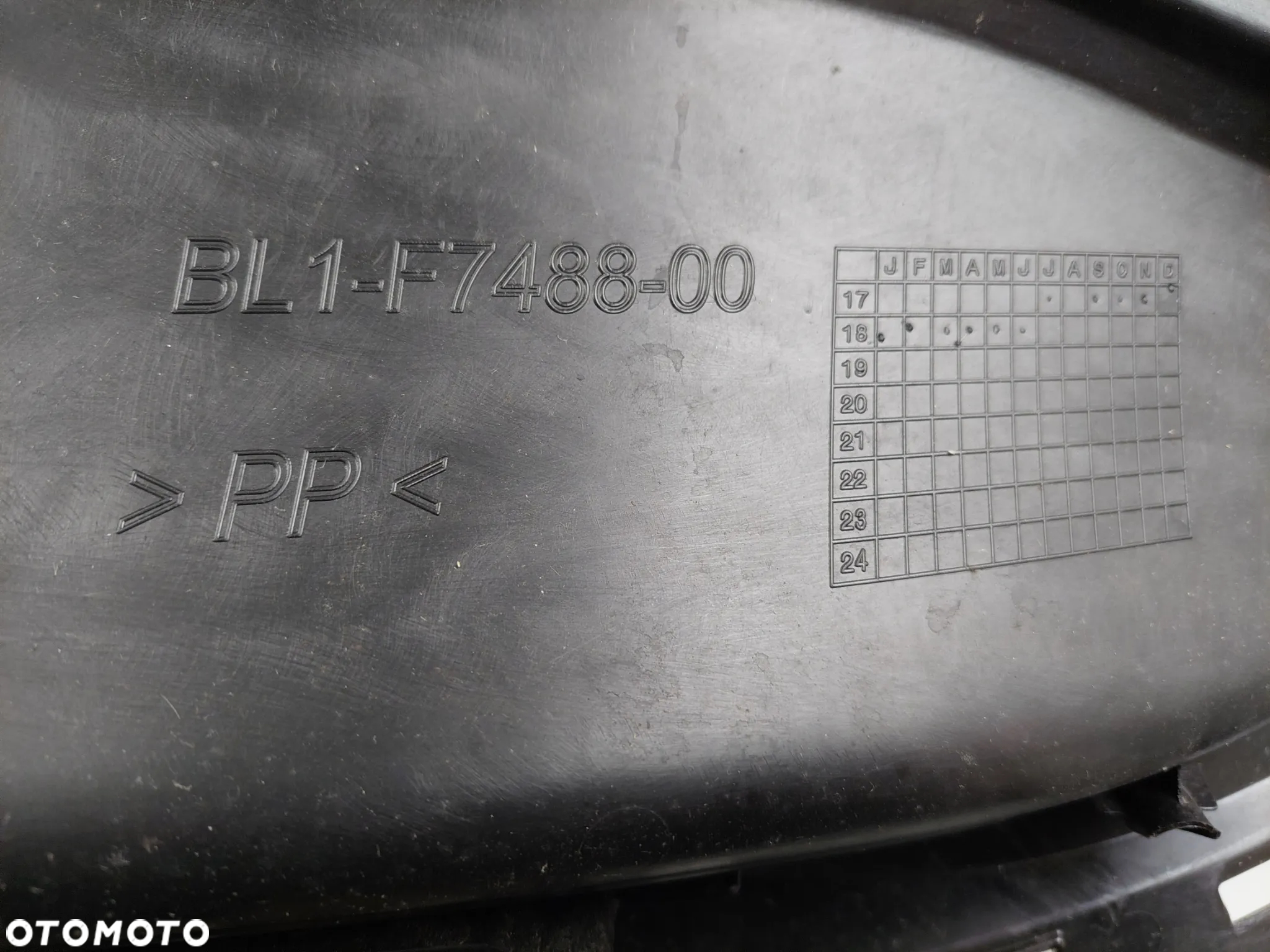 YAMAHA X-MAX 125 18r tłumik wydech stopka parkingowa stopień - 3