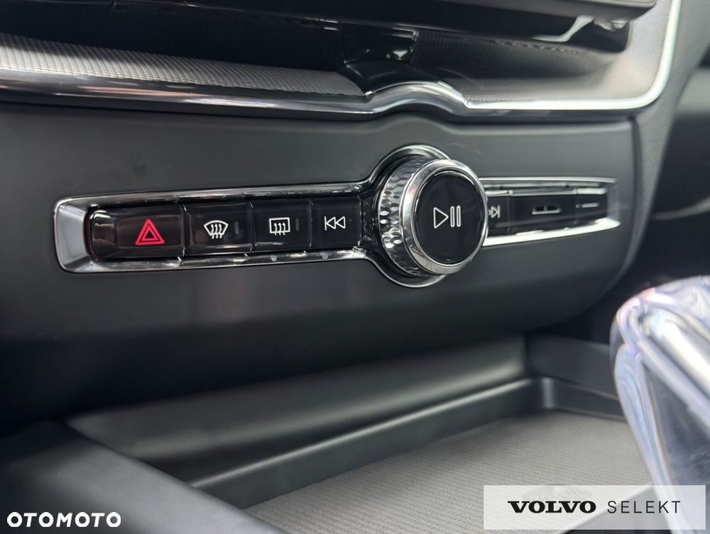 Volvo XC 60 - 25