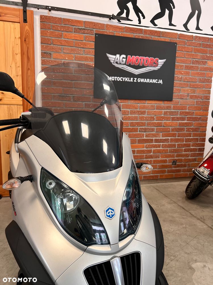 Piaggio MP-3 - 6