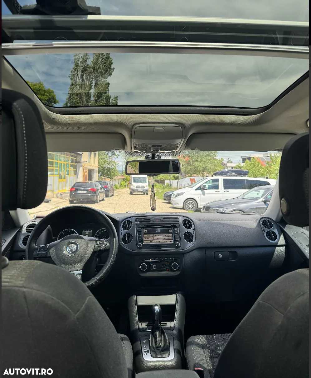 Volkswagen Tiguan 2.0 TDI 4Motion DSG Sport & Style - 6