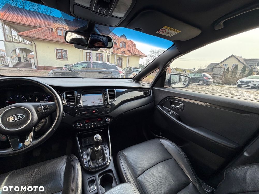 Kia Carens 1.7 CRDi 115 Dream-Team Edition - 13
