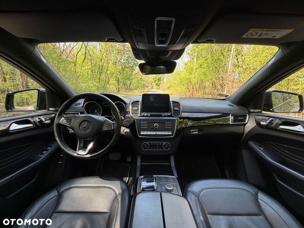 Mercedes-Benz GLE - 12