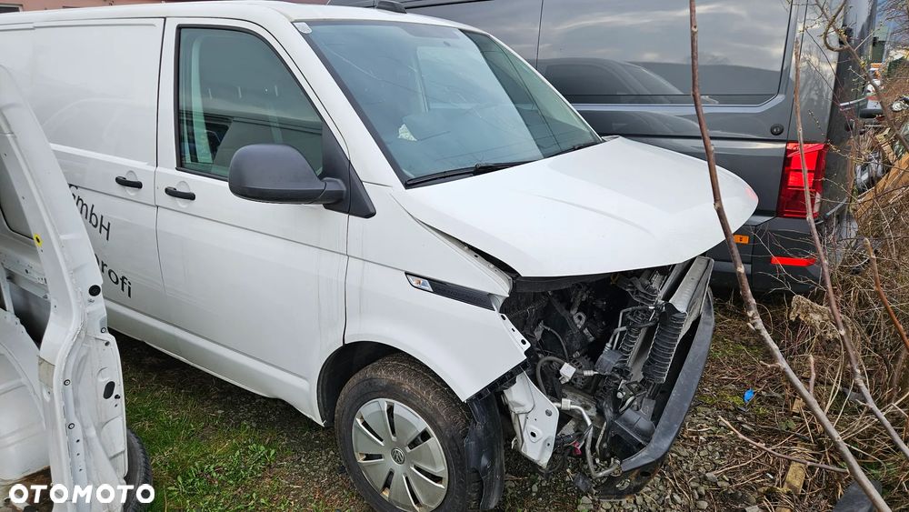 Volkswagen T6.1 transporter 4x4 4motion rok 2022 uszkodzony - 3
