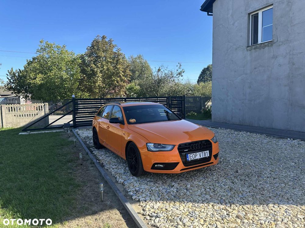 Audi A4 Avant 2.0 TDI Quattro Line - 2