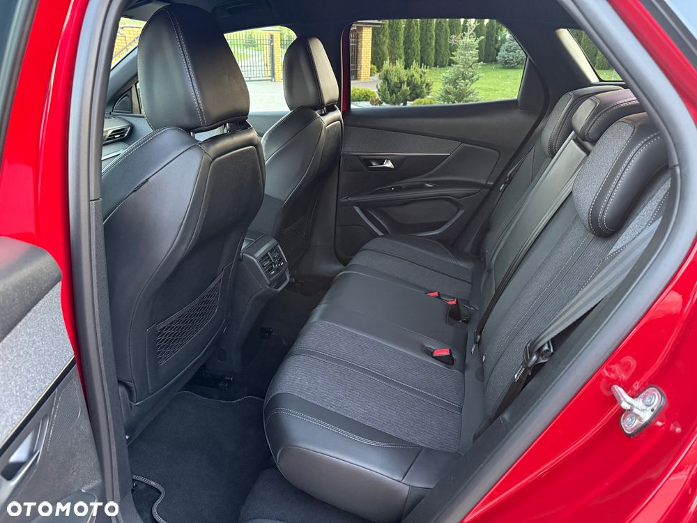 Peugeot 3008 1.5 BlueHDi GT S&S - 32