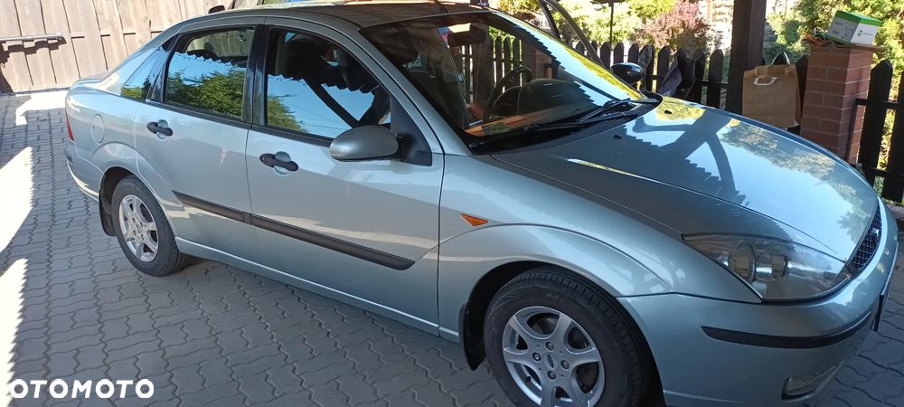 Ford Focus 1.6 X100 - 8