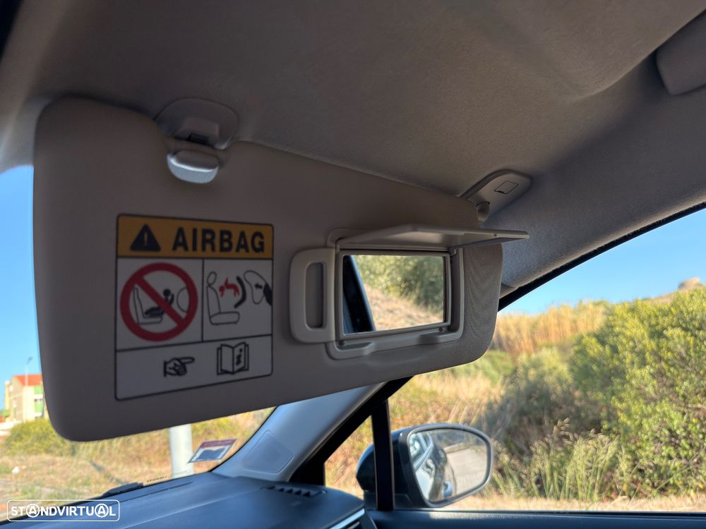 Renault Clio - 32