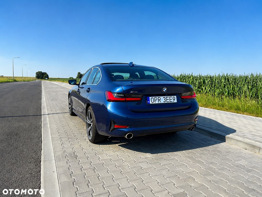 BMW Seria 3 330i xDrive - 5