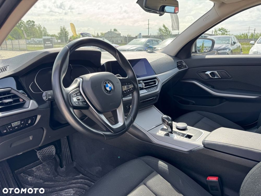 BMW Seria 3 - 10