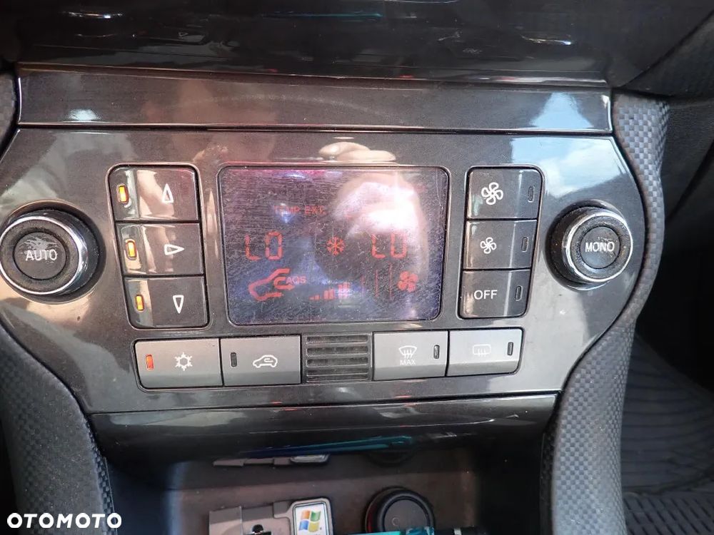 CZĘŚCI - Fiat Bravo II 1,9JTD M-JET 150KM 937A5000 6B 5D LAKIER 284/A 2007r. INDEX - 9405 - 12