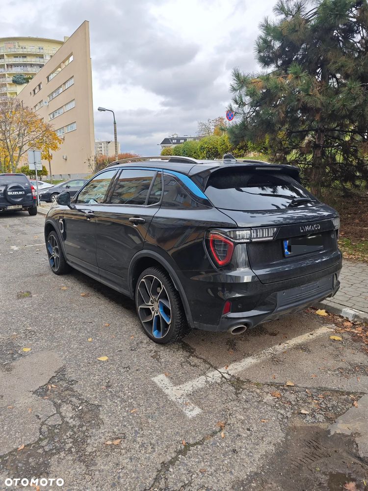Lynk & Co 01 - 3