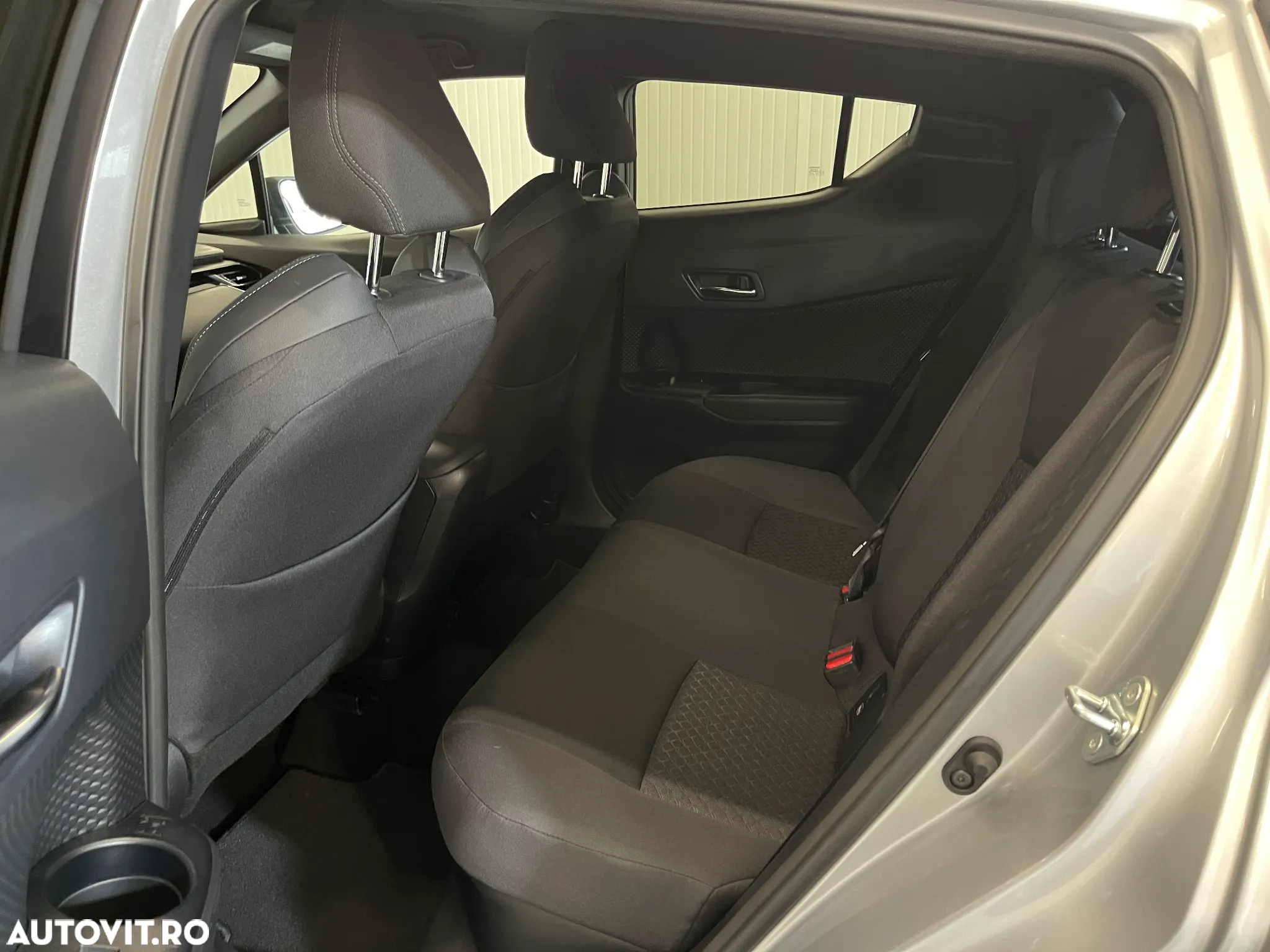 Toyota C-HR 2.0 HSD 184 CP 4x2 CVT Classy - 10