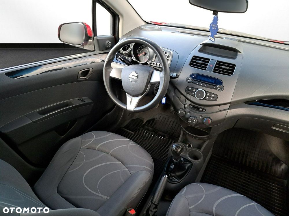 Chevrolet Spark 1.0 LS+ Design - 12