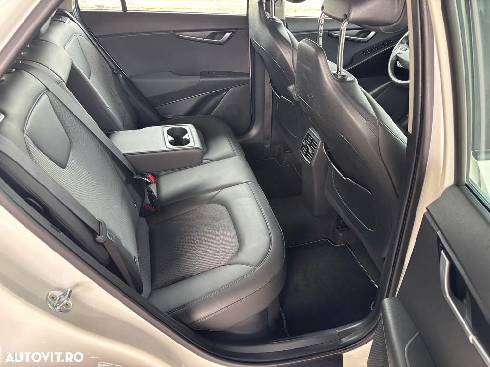 Kia Niro 1.6 GDI HEV 2WD OPF Aut. Spirit - 16