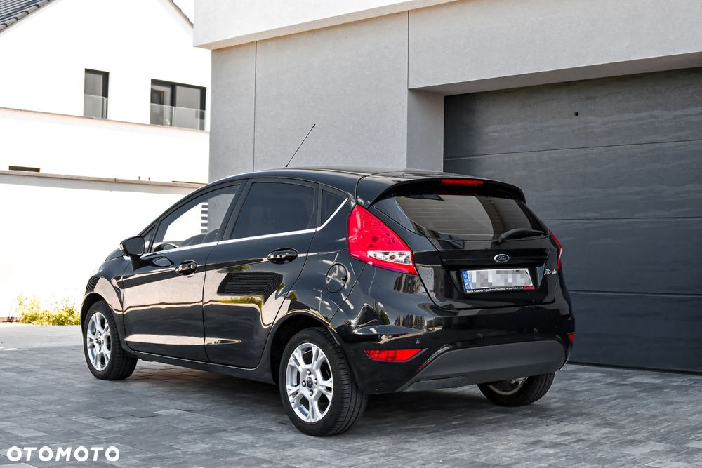 Ford Fiesta 1.25 Titanium EU6 - 5