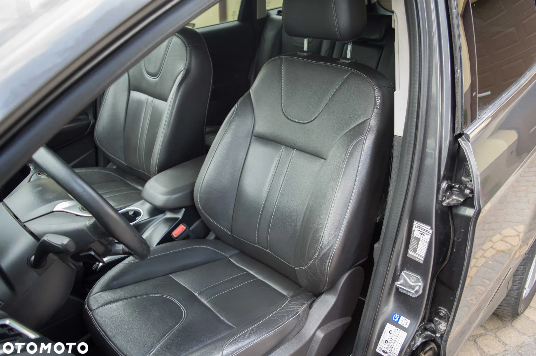 Ford Kuga 2.0 TDCi 4x4 Titanium - 16