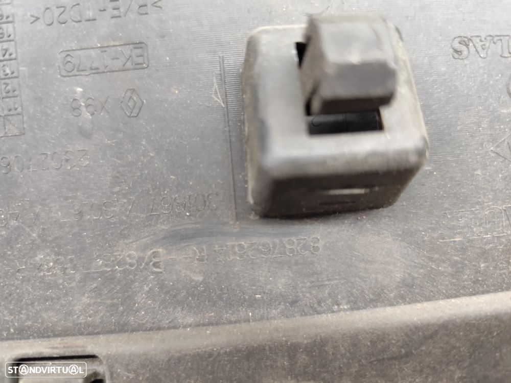 RENAULT CLIO IV 4 FRISO PORTA TRAS DIREITA - Z488 - 6
