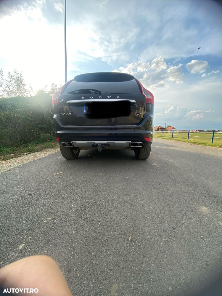 Volvo XC 60 D4 Geartronic Summum - 3