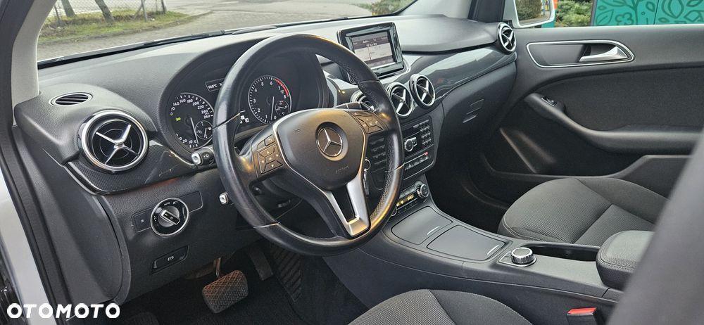 Mercedes-Benz Klasa B 200 (BlueEFFICIENCY) 7G-DCT - 21