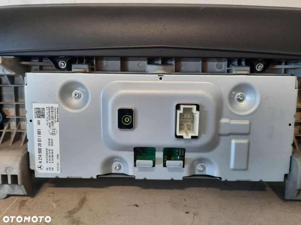 MERCEDES E-KLASA W214 23- WYŚWIETLACZ LICZNIK MONITOR  A2149002807 - 9