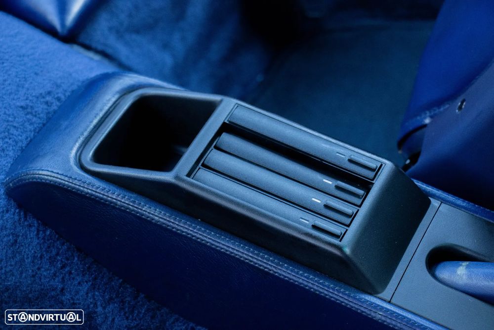 Porsche 911 (964) Coupé 3.3 Turbo II - 40