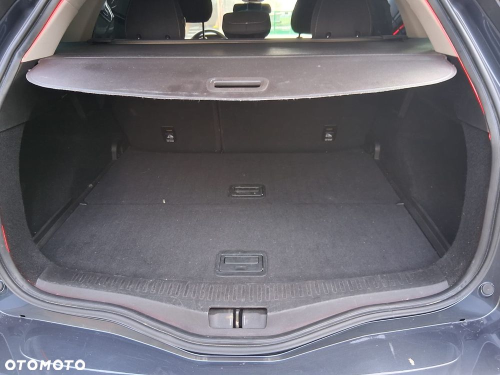Renault Megane ENERGY TCe 115 Start & Stopp Paris Business - 6